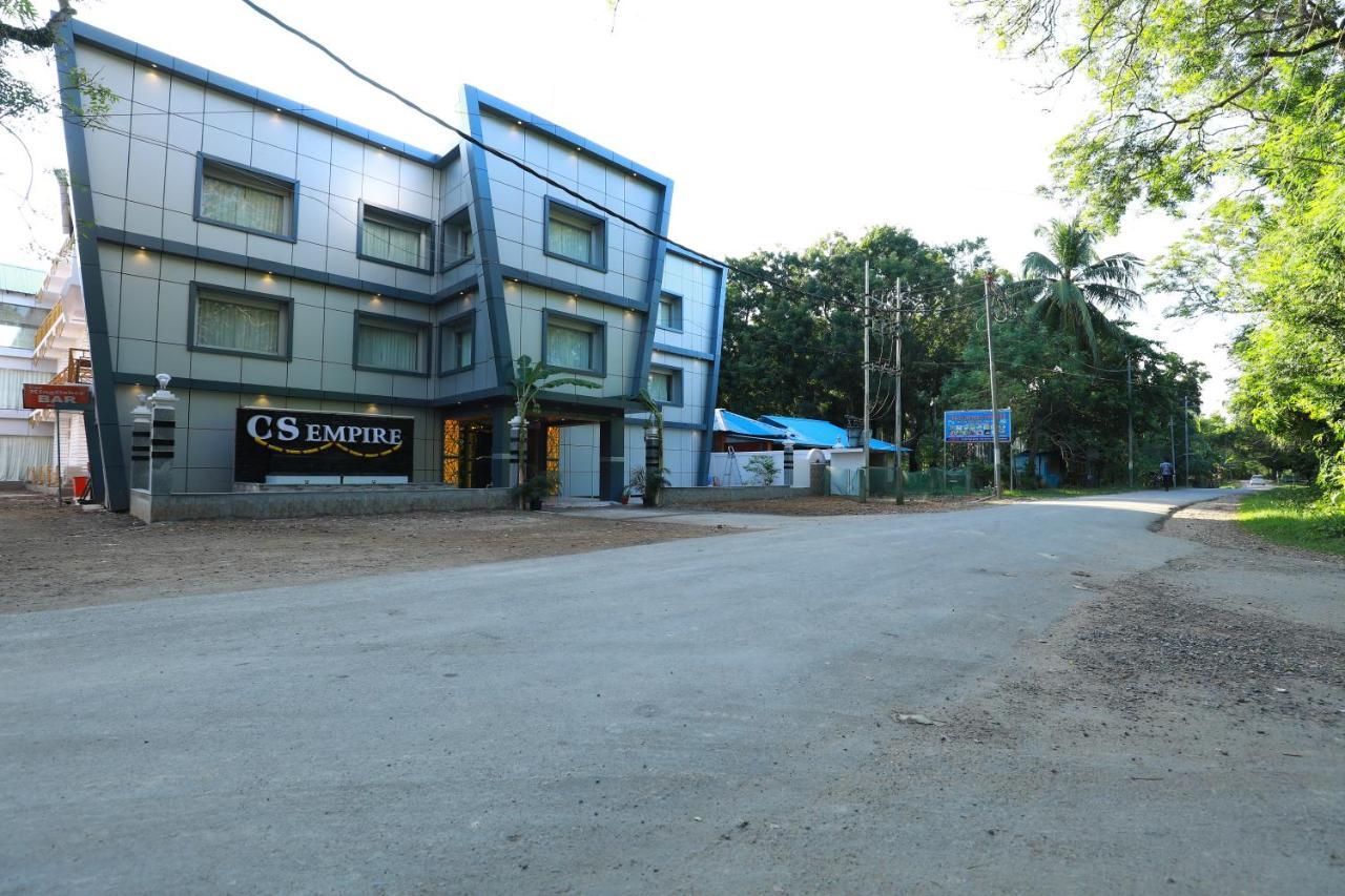 Cs Empire Hotel Lakshmanpur Exterior foto
