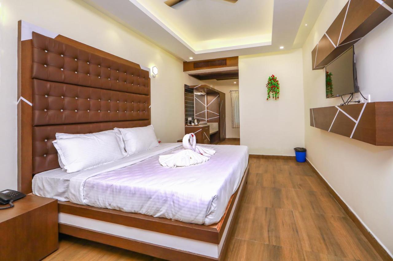 Cs Empire Hotel Lakshmanpur Exterior foto