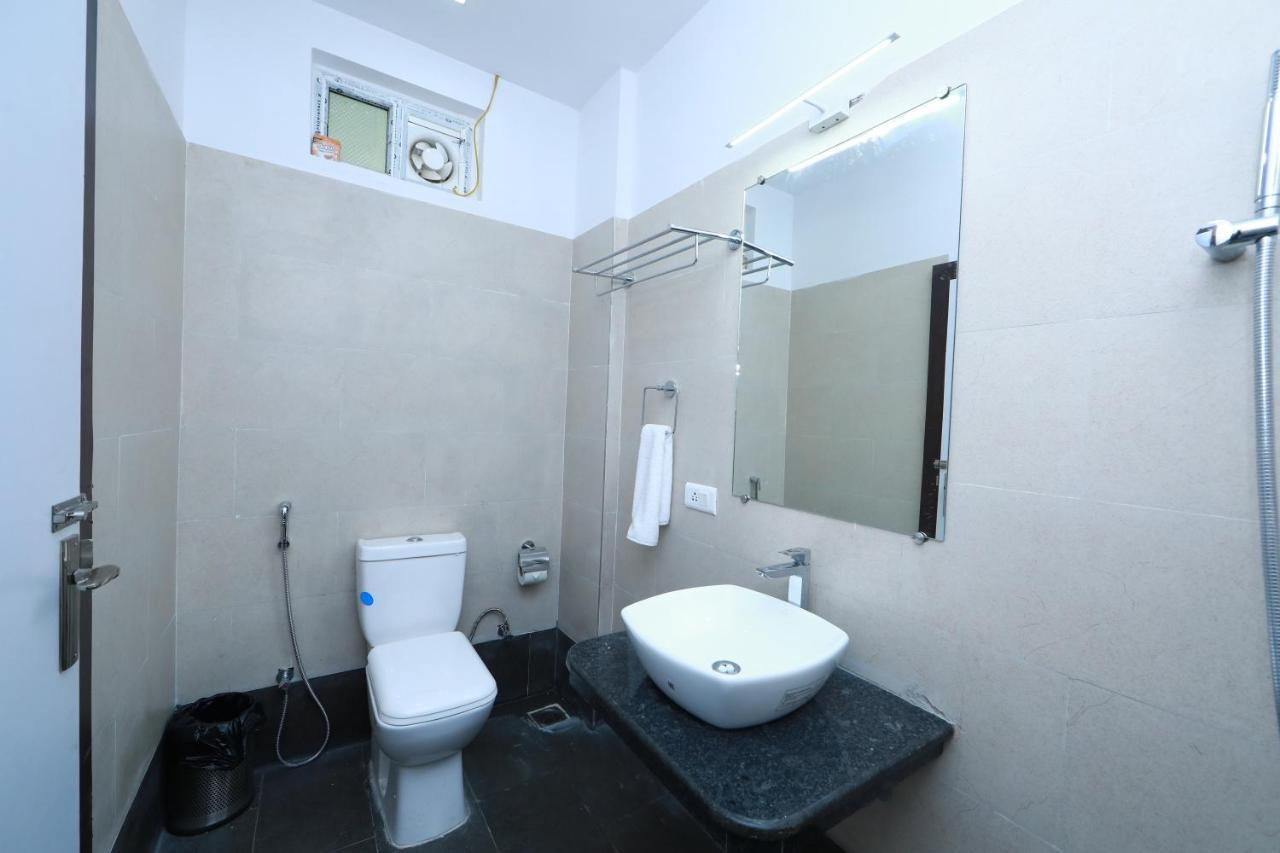 Cs Empire Hotel Lakshmanpur Exterior foto