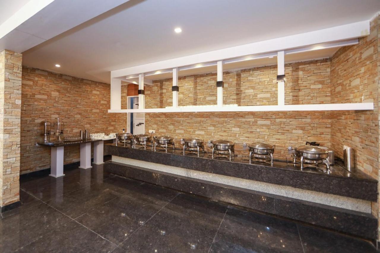 Cs Empire Hotel Lakshmanpur Exterior foto