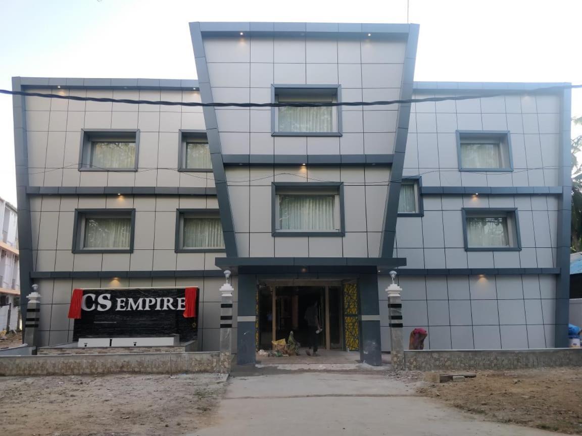 Cs Empire Hotel Lakshmanpur Exterior foto