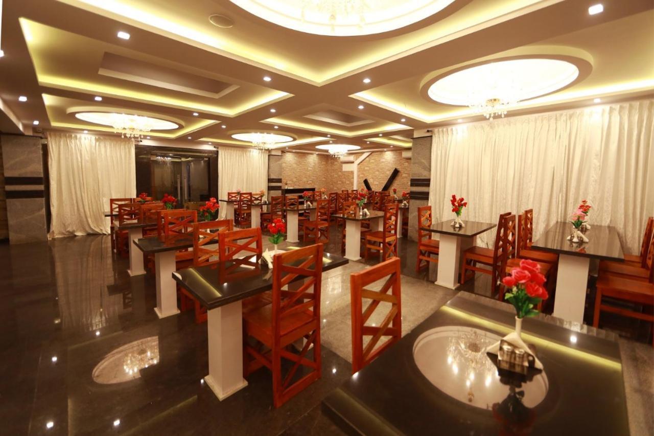 Cs Empire Hotel Lakshmanpur Exterior foto