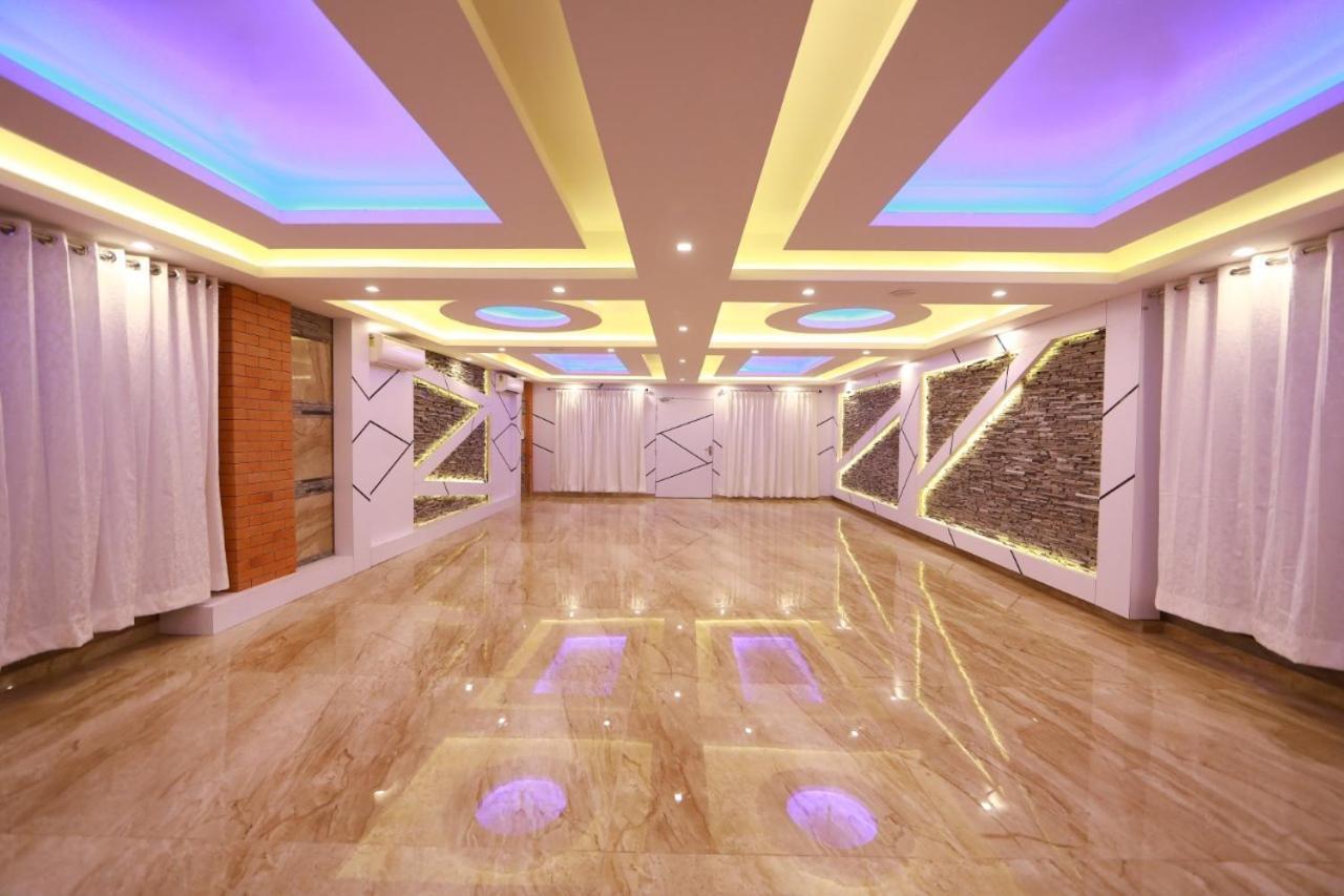 Cs Empire Hotel Lakshmanpur Exterior foto